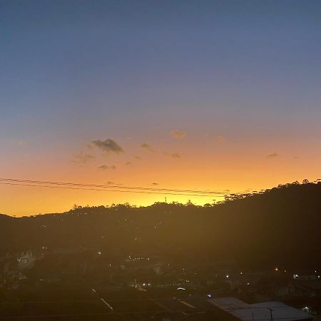 Kitnet Aconchegante Em Bairro Nobre Bem Localizado Apartment Campos do Jordao Bagian luar foto